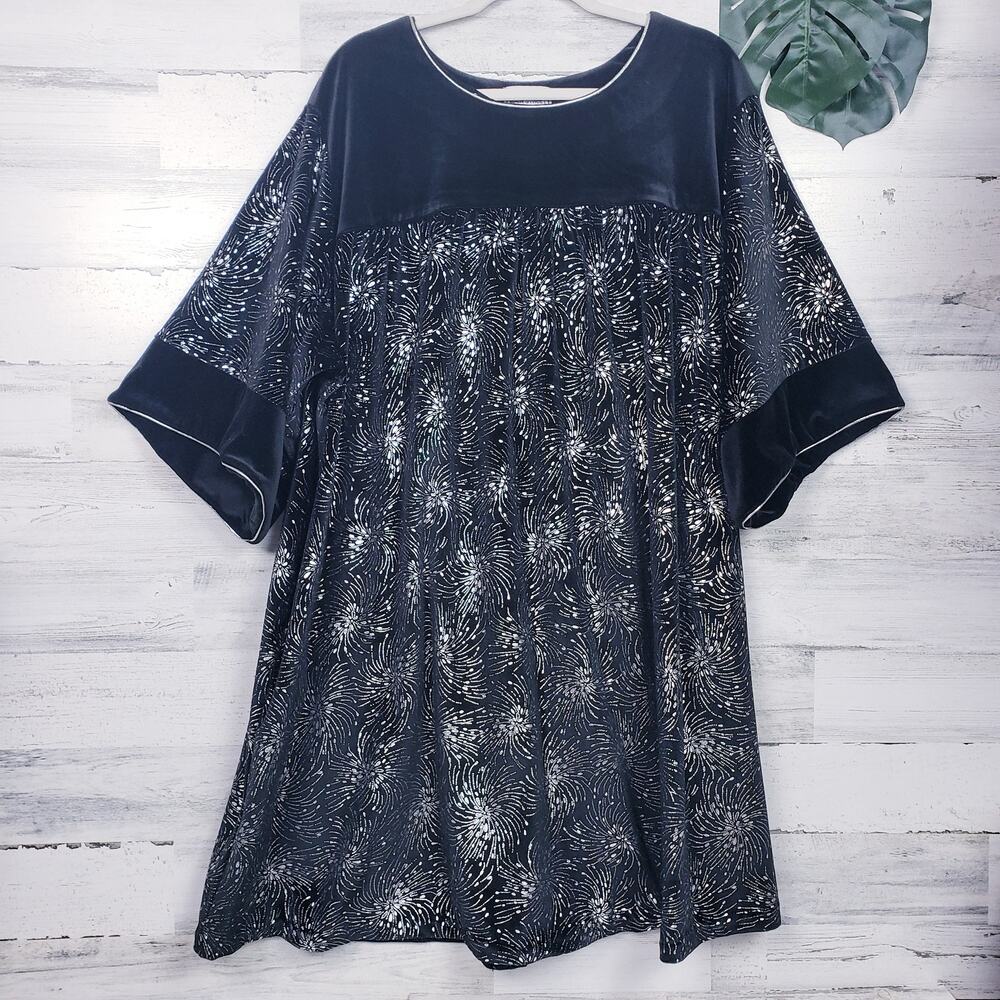 Vintage Main Street Black and Metallic Velvet Tent Dress Bell Sleeves Size 2x